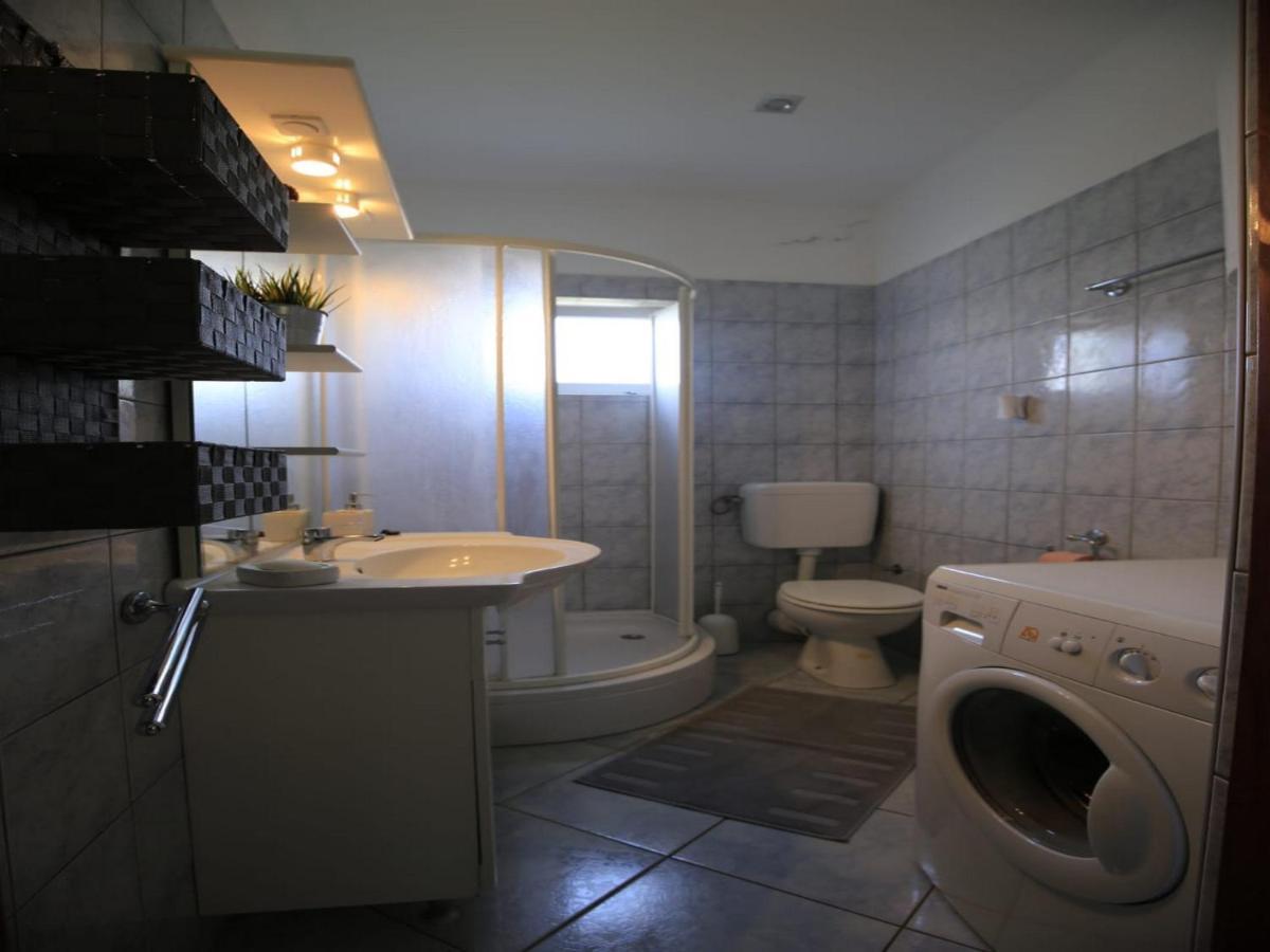 Apartment Barbara Вир Екстер'єр фото